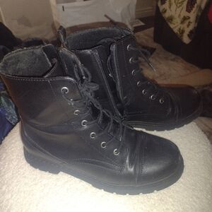 Arizona Black Lace-Up Boots with Zipper